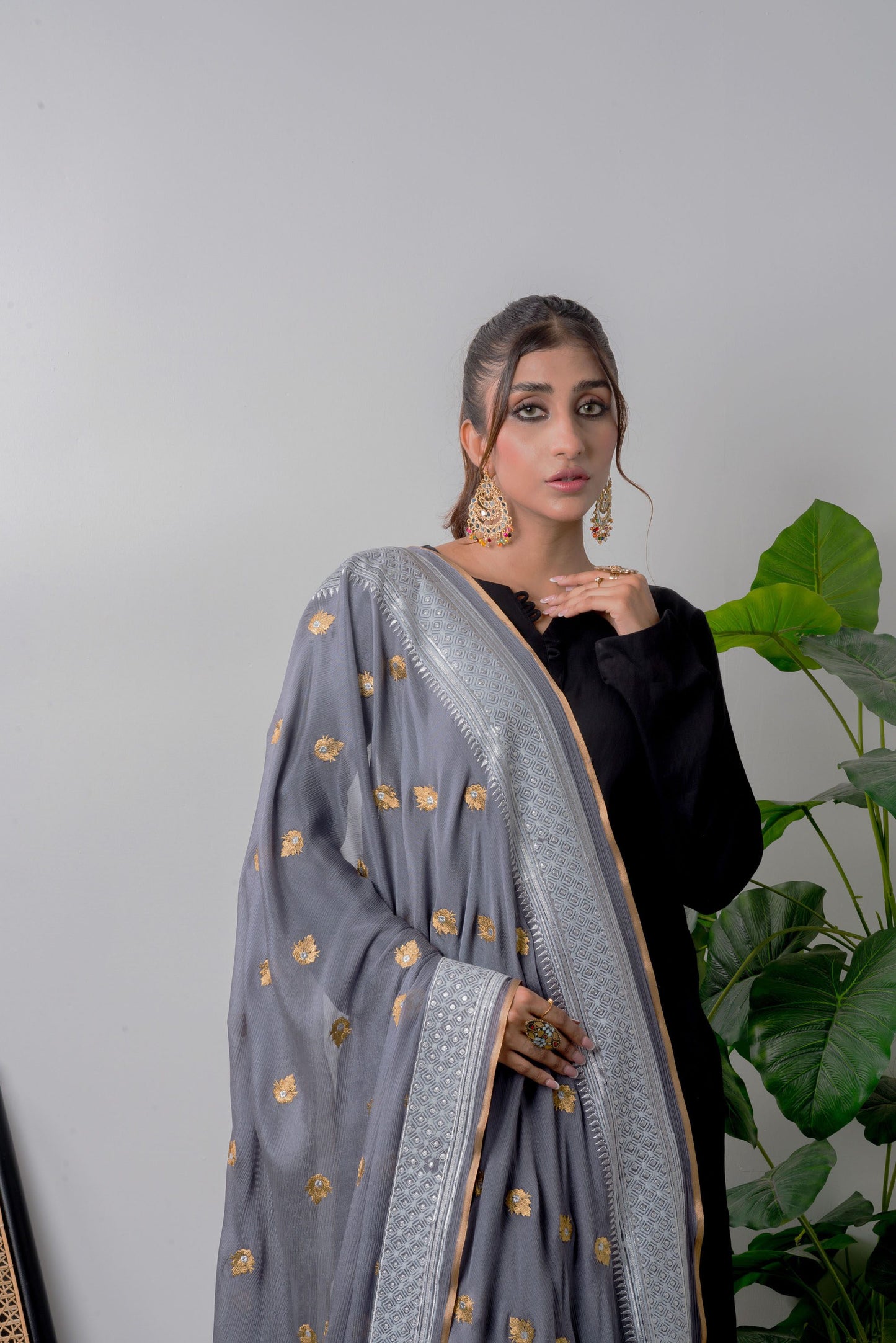 Sona Buti – DCE72