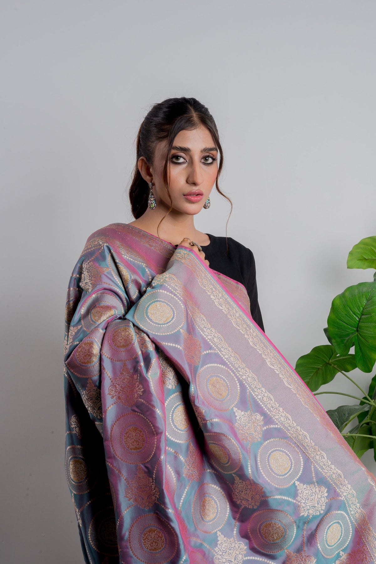 Mughal Paisley – DPS428T