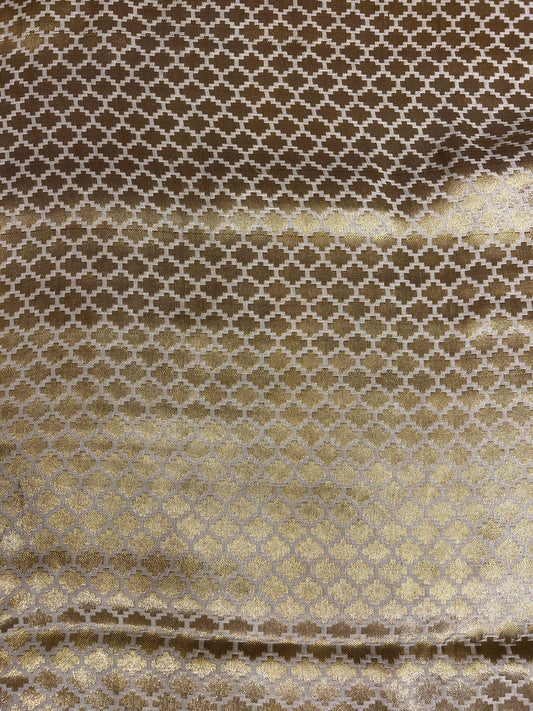 Maysuri Zarbaft- RC879T