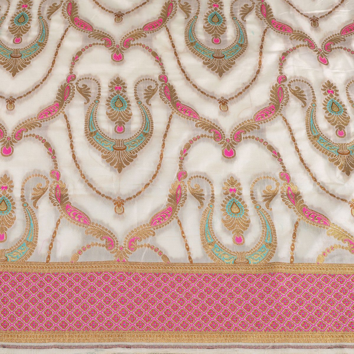 Damask Pattern - KK2370