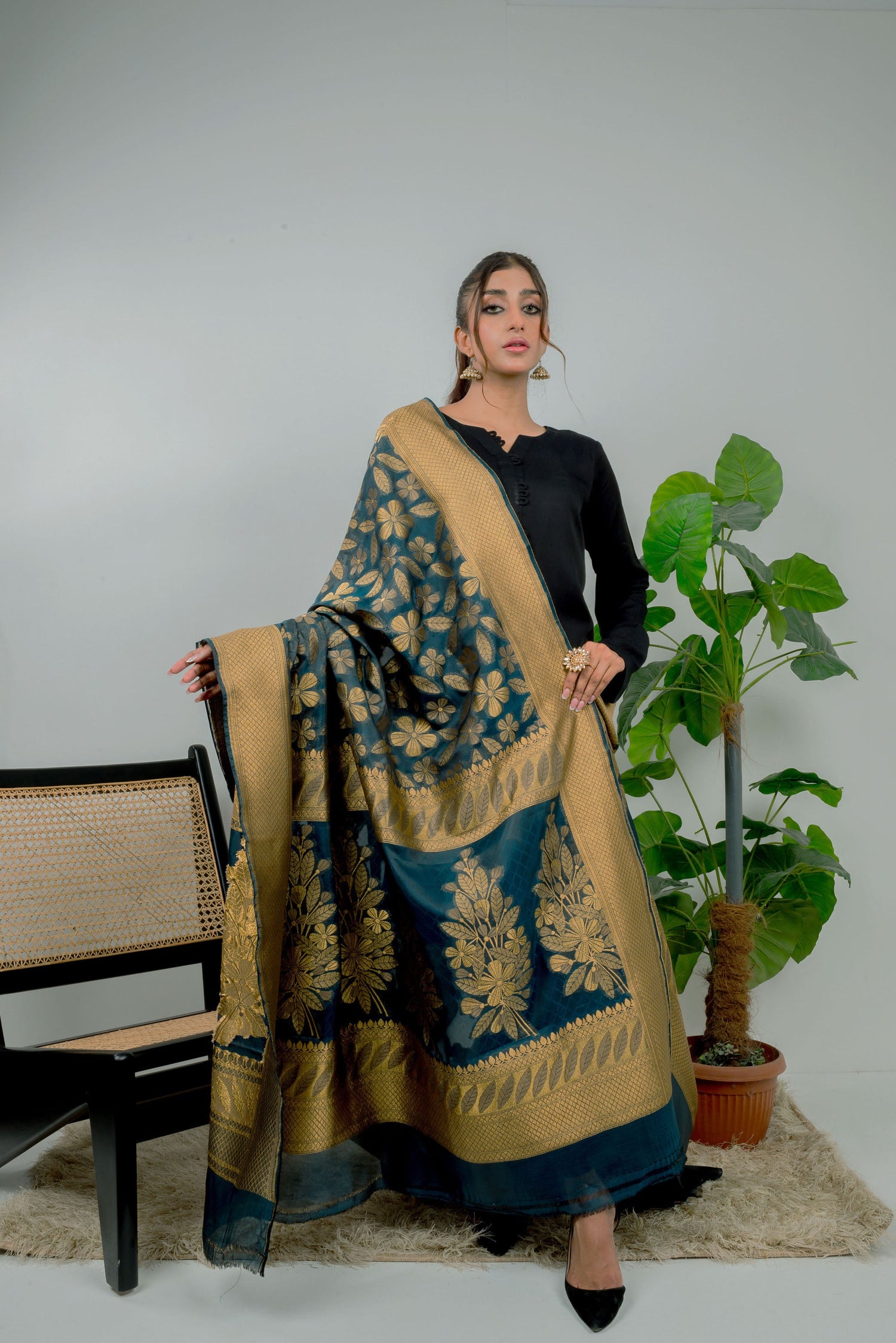 Buti Dupatta