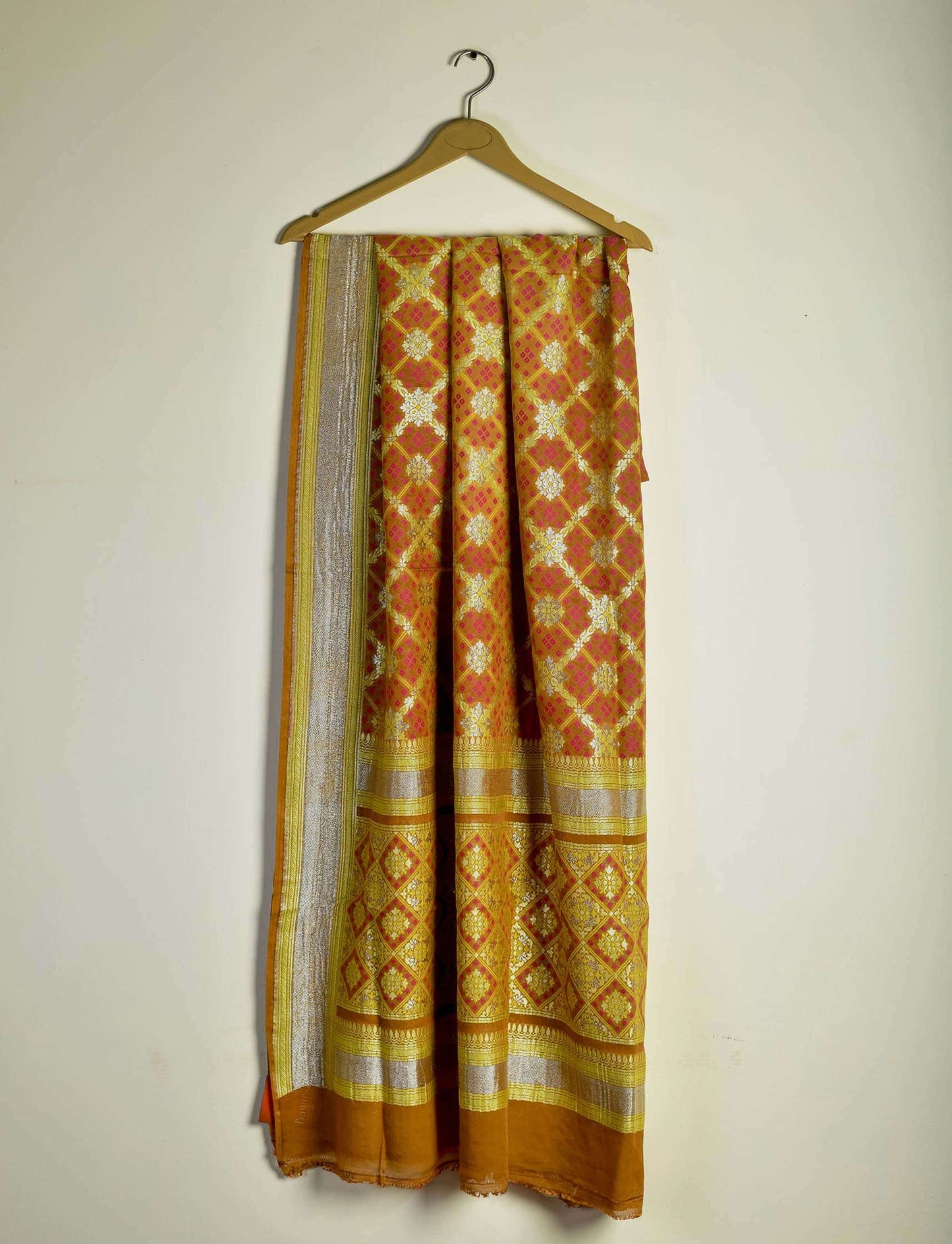 Banarsi Chunri – DBBC383-4