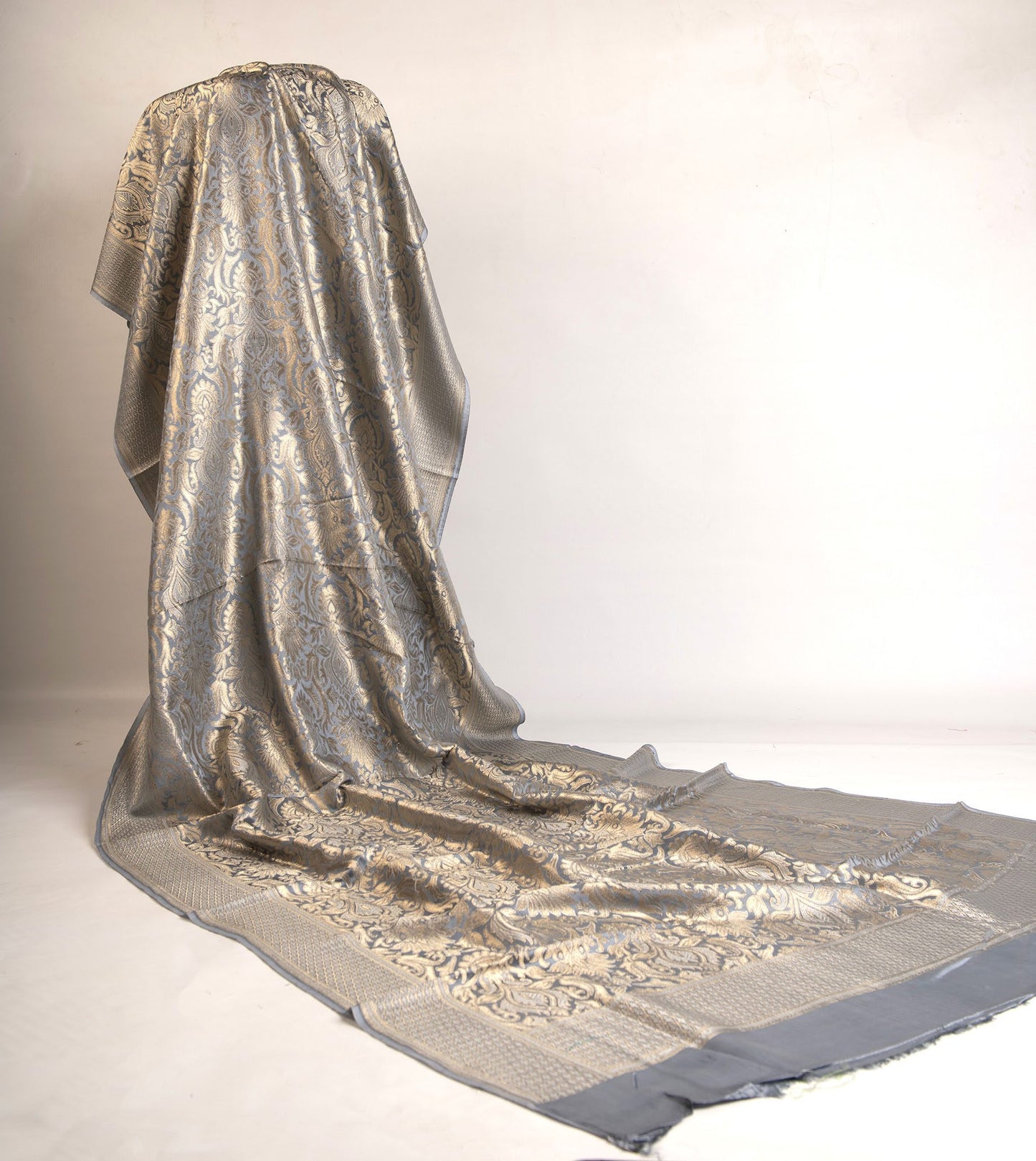 Mughal Pattern – DSBX413T