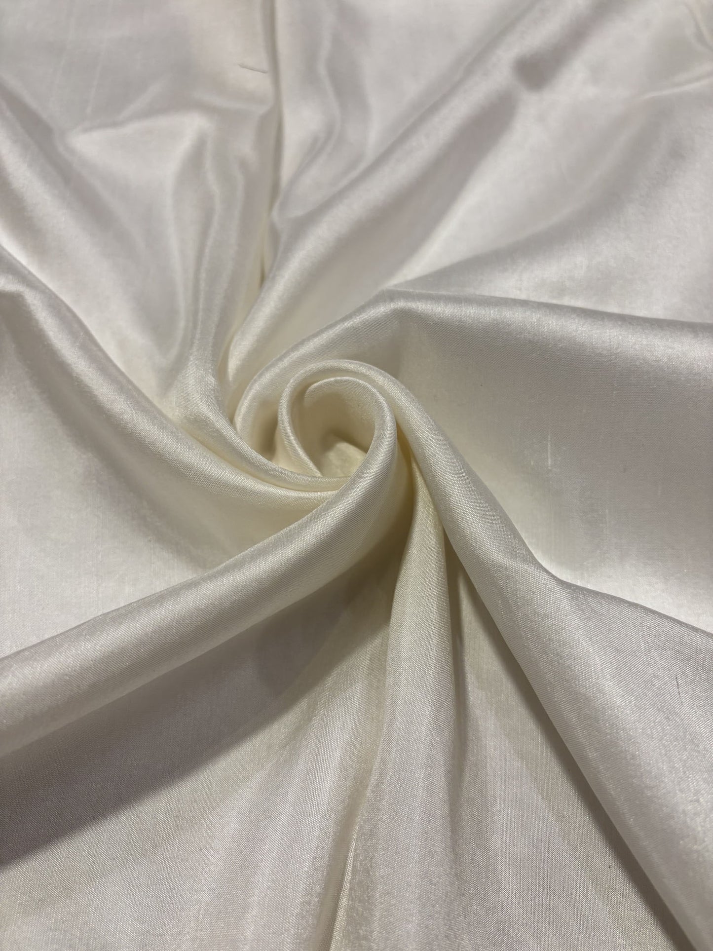 Raw Silk 60g - R60