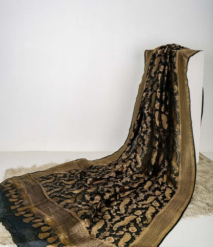 Peacock Jaal– dpk364